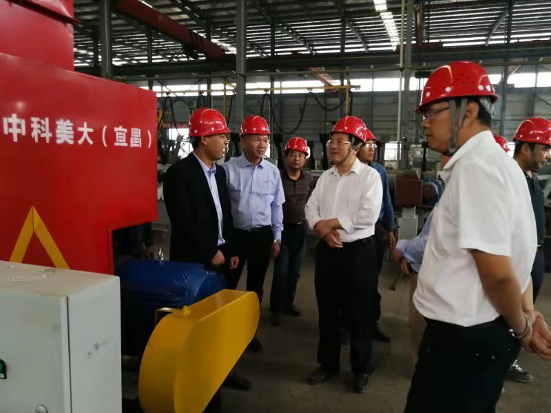 湖北省農(nóng)機(jī)局、宜昌市農(nóng)機(jī)局、當(dāng)陽畜牧局領(lǐng)導(dǎo)來我司參觀考察